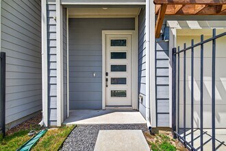 1070 Mansfield St in Houston, TX - Building Photo - Building Photo