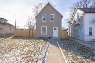 817 W 12th St in Sioux Falls, SD - Building Photo