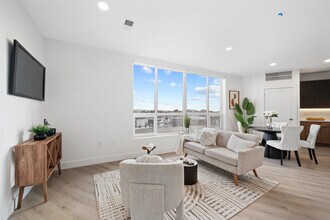 Baypark Bayonne in Bayonne, NJ - Foto de edificio - Building Photo