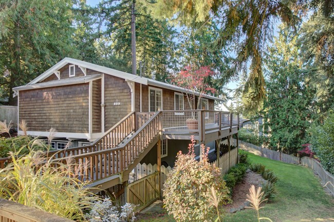 property at 829 207th Ave NE