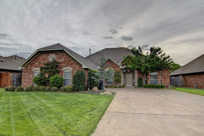 15705 Himalaya Ridge in Edmond, OK - Building Photo - Building Photo