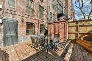 36 Holyoke St, Unit 1 Apartments