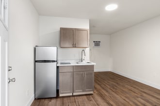 901 N Gaskill St in Huntsville, AR - Building Photo - Building Photo