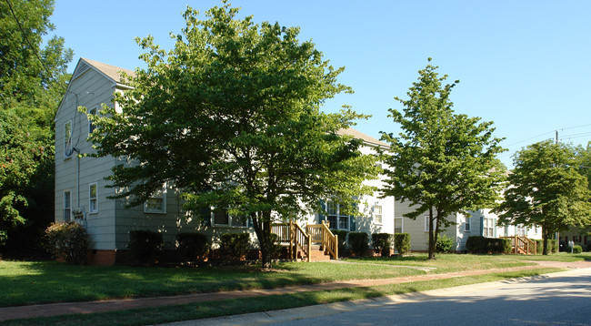 Virginia Arms Apartments in Fayetteville, NC - Foto de edificio - Building Photo