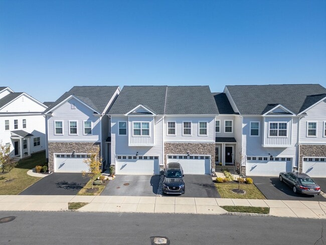 property at 153 Livingston Ln