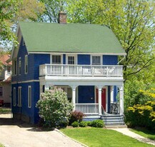 1315 Washtenaw Ave in Ann Arbor, MI - Building Photo