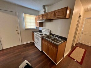 682 Lipford St in Memphis, TN - Building Photo - Building Photo