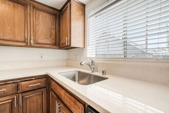 red407 in Los Angeles, CA - Building Photo - Building Photo
