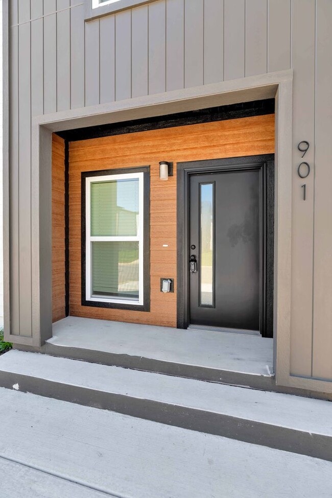 901 States Ave in Bentonville, AR - Building Photo - Building Photo