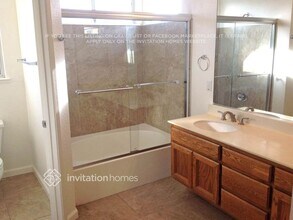 8430 Gooseberry Ct in Antelope, CA - Foto de edificio - Building Photo