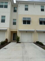9943 Key Haven Rd in Seminole, FL - Building Photo