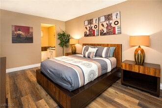 7713 Himalayas Ave in Las Vegas, NV - Building Photo - Building Photo