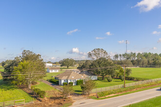 21379 US Highway 90 in Robertsdale, AL - Building Photo - Building Photo