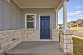 400 Singing Dove Way in Liberty Hill, TX - Building Photo - Building Photo