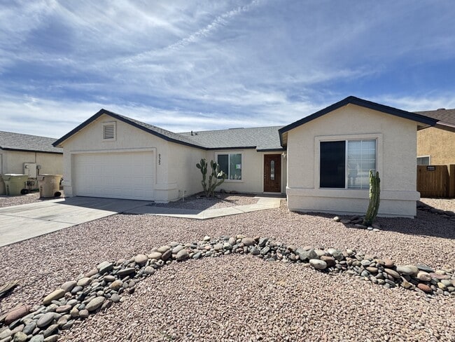 property at 8565 W Tuckey Ln