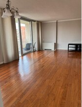 1301 S Arlington Ridge Rd, Unit 410 in Arlington, VA - Building Photo - Building Photo
