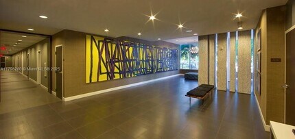 2100 Park Ave in Miami Beach, FL - Foto de edificio - Building Photo