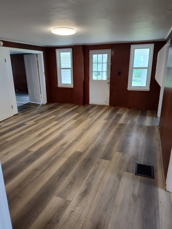 5787 Genesee Rd, Unit 1