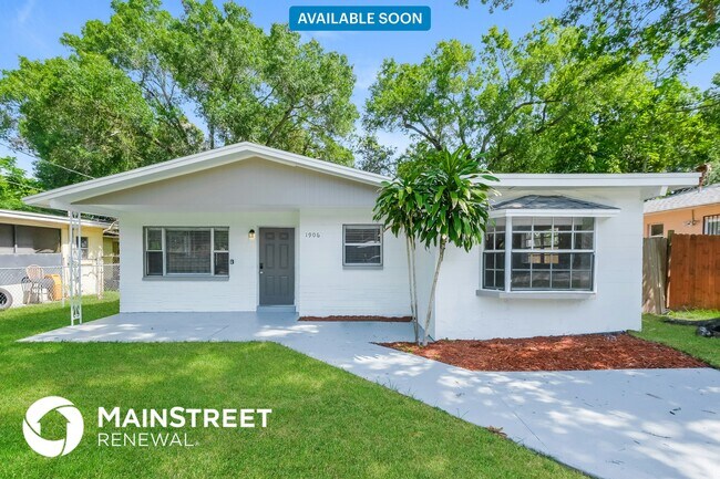 property at 1906 E North Bay St