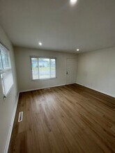 2091 Penrose Dr in Columbus, OH - Building Photo - Building Photo