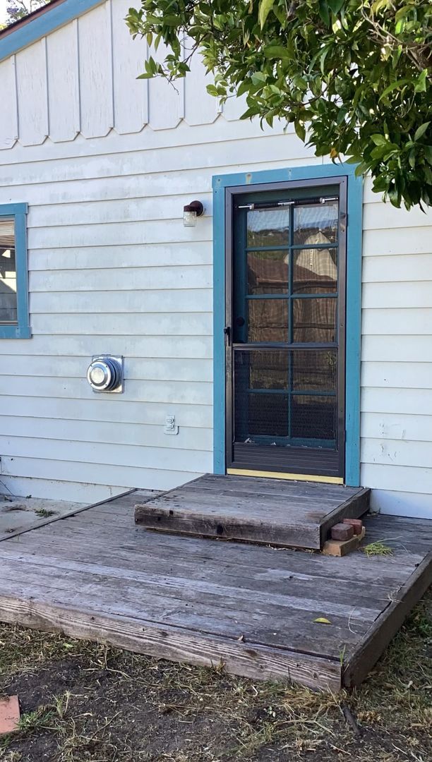 property at 1817 Pampas Ave