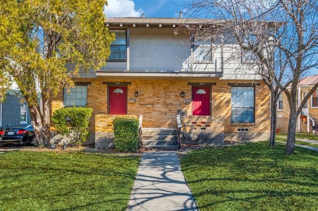 property at 306 N Montreal Ave