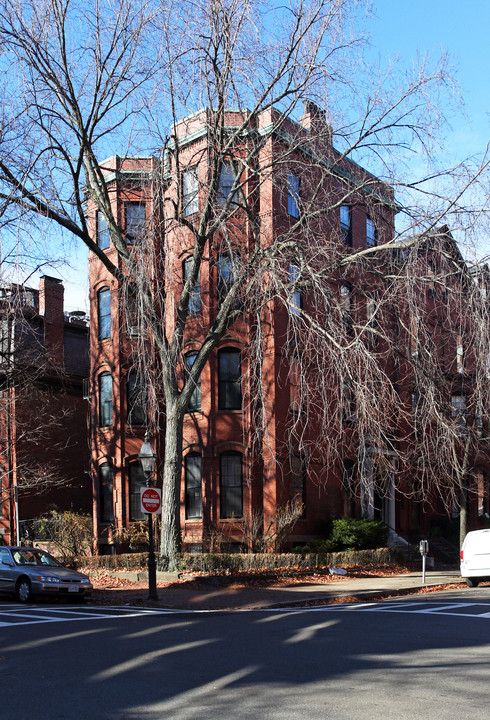 5 Fairfield St in Boston, MA - Building Photo