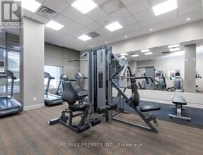 5793 Yonge St in Toronto, ON - Building Photo - Building Photo