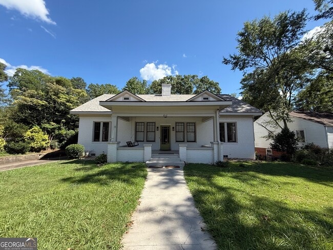 property at 810 Park St
