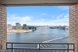 100 Harborview Dr in Baltimore, MD - Building Photo - Building Photo