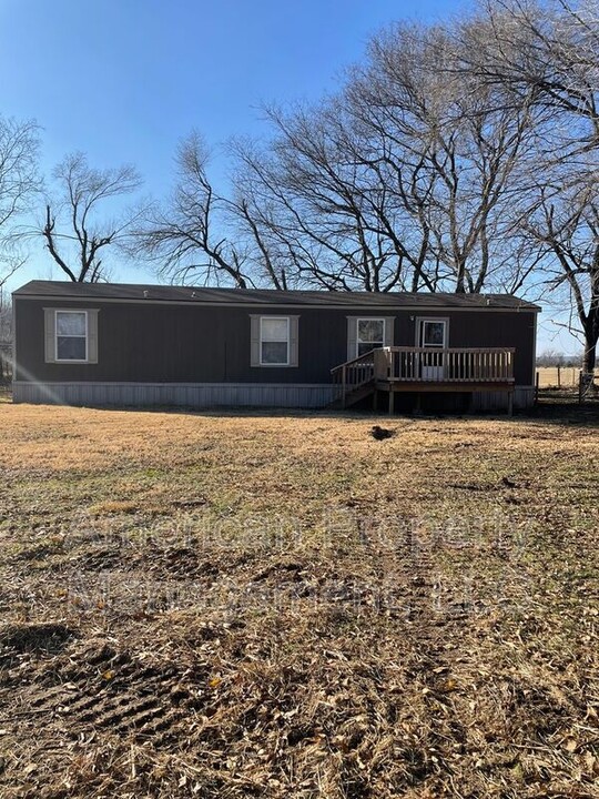 16807 W 19th Pl S in Sand Springs, OK - Building Photo