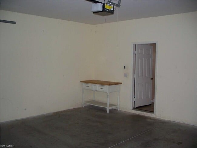 216 NW 26th Ave in Cape Coral, FL - Building Photo - Building Photo