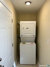 49 New St in Seymour, CT - Building Photo - Building Photo