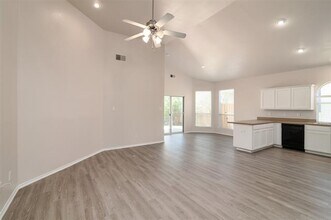 9901 Amaryllis Ln in Fort Worth, TX - Building Photo - Building Photo