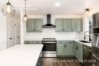 7450 S Upham St in Littleton, CO - Building Photo - Building Photo