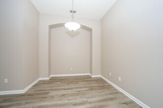 1796 Keswick Rd in St. Augustine, FL - Foto de edificio - Building Photo