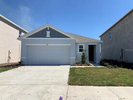 5518 Oxford Gray Rd in Zephyrhills, FL - Building Photo