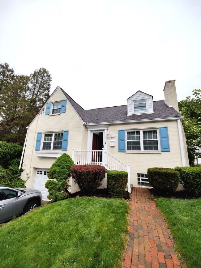 property at 699 Crystal Dr