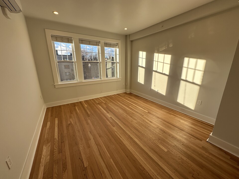 15 Forest St, Unit 3 in Cambridge, MA - Building Photo