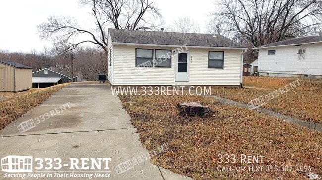 property at 4609 N Forest Ave