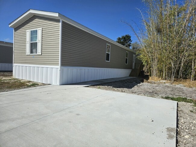 property at 1053 Myakka Dr
