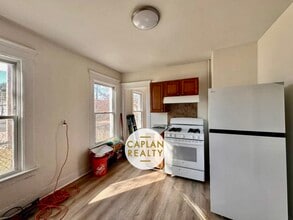 104 Webster St, Unit 1 in New Haven, CT - Building Photo - Building Photo