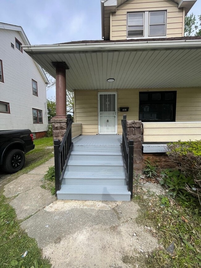 property at 4136 E 135th St