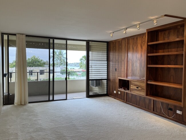 property at 6770 Hawaii Kai Dr