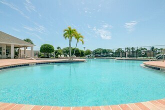 3701 Titanic Cir in Melbourne, FL - Building Photo - Building Photo