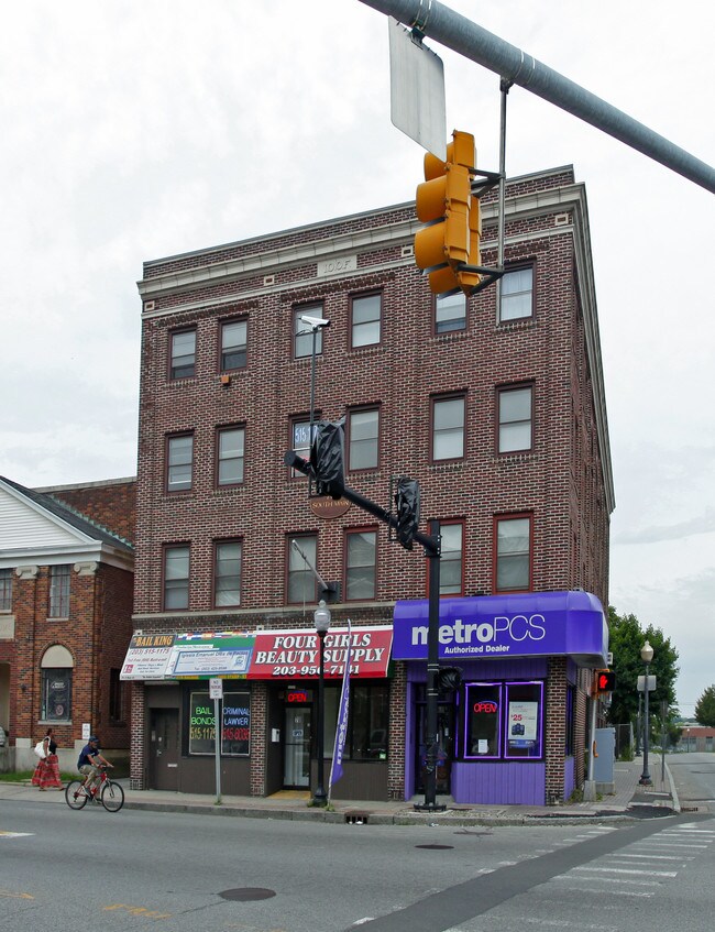 70 S Main St in Norwalk, CT - Building Photo - Building Photo