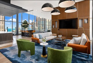 50 E Chestnut St, Unit 501 in Chicago, IL - Building Photo - Building Photo