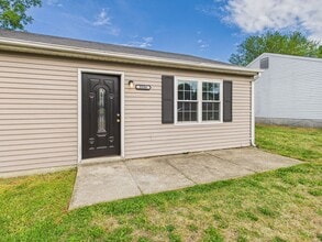 2336 Sara Ln in Richmond, VA - Building Photo - Building Photo