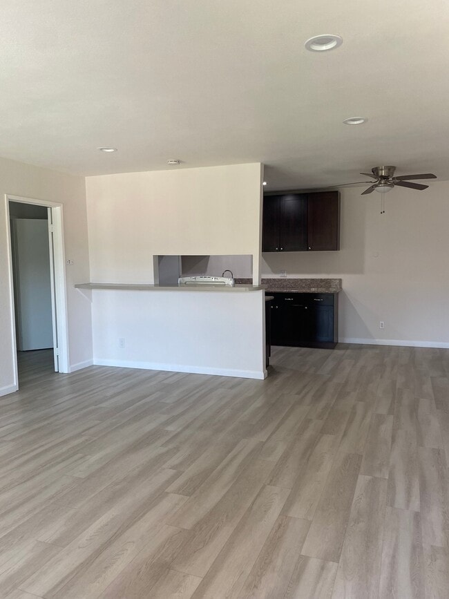 945 Estes St in El Cajon, CA - Building Photo - Building Photo