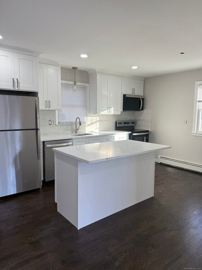 19 Mill St in Wethersfield, CT - Building Photo - Building Photo